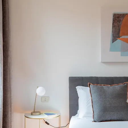 Iflat Spanish Steps Chic & Warming Hideaway 로마