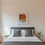 Iflat Spanish Steps Chic & Warming Hideaway *